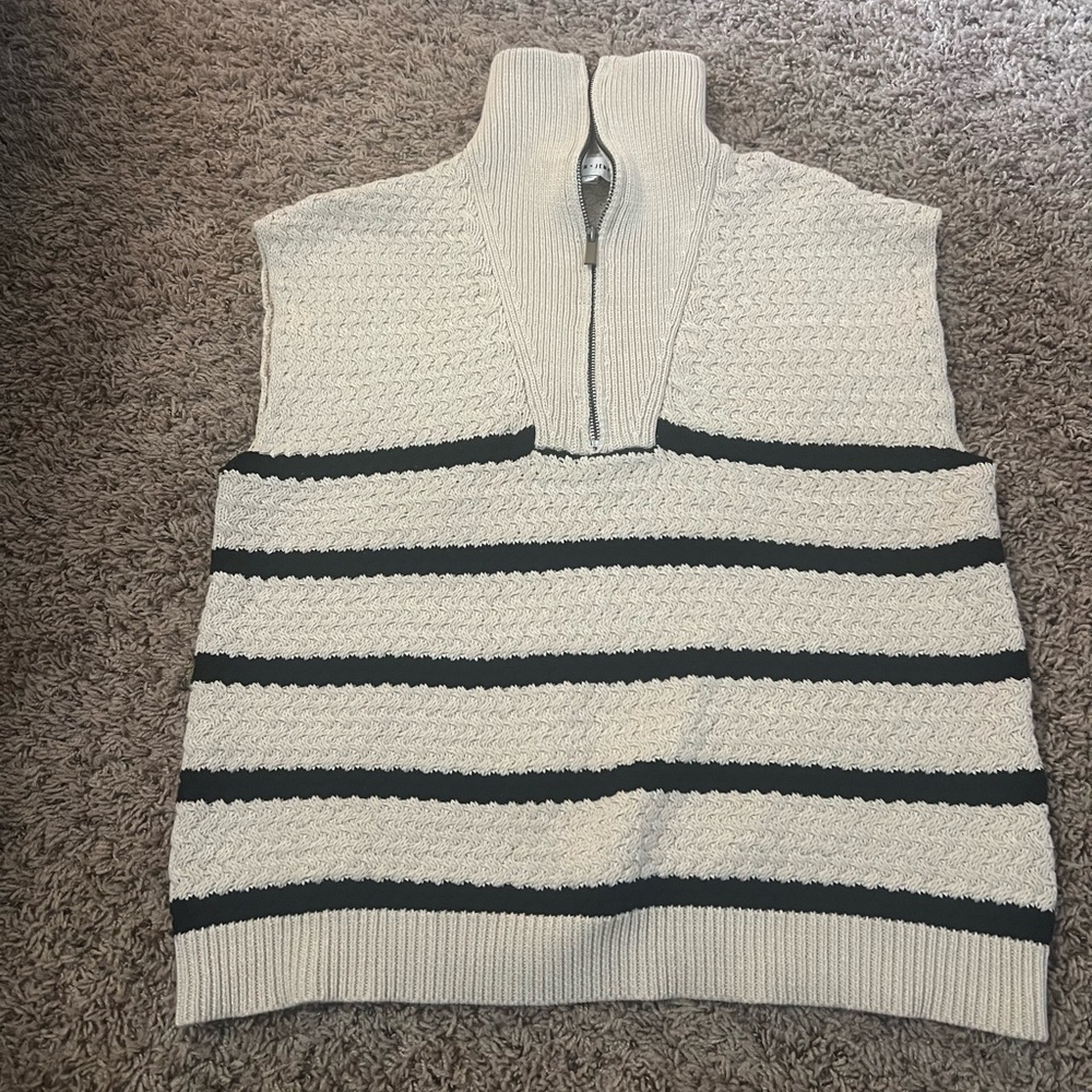 Women's John and Jenn Striped Sleeveless Sweater Vest (L)